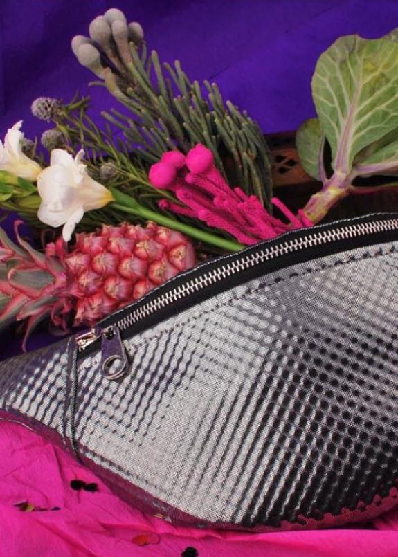 Поясная сумка банан Black Silver Изображение Поясная сумка банан Black Silver