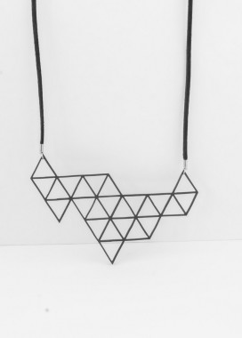 Подвеска треугольники черная Nebula7 Изображение Подвеска треугольники черная Nebula7