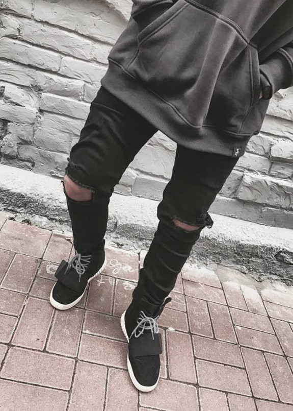 Джинсы рваные черные Blackwood Изображение Джинсы рваные черные Blackwood