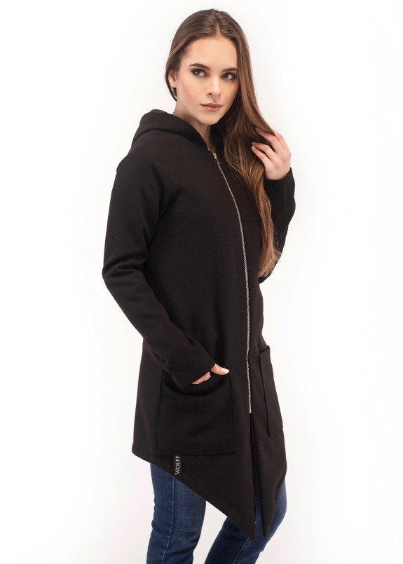 Пальто женское с капюшоном черное Wolff Изображение Пальто женское с капюшоном черное Wolff