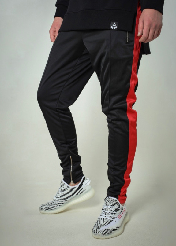 Штаны мужские с лампасами черные с красным T-Stripe Somatonic Изображение Штаны мужские с лампасами черные с красным T-Stripe Somatonic