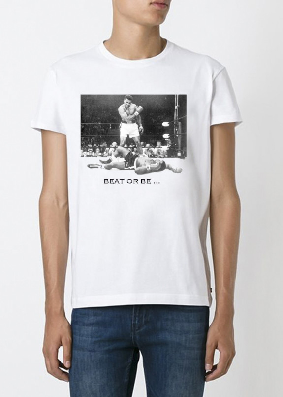 Футболка мужская белая Beat or Be YAPPI Изображение Футболка мужская белая Beat or Be YAPPI