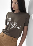 Футболка женская зеленая BE WILD Lut Изображение Футболка женская зеленая BE WILD Lut