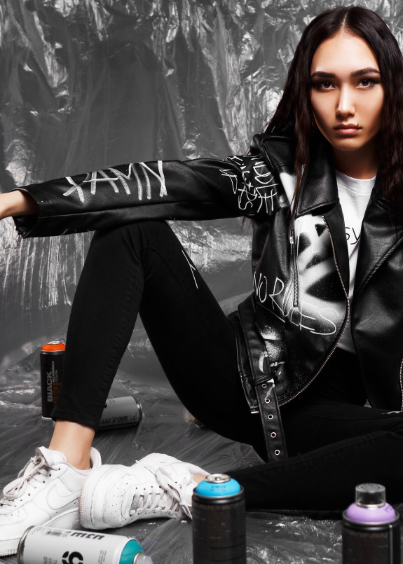 Косуха женская черная She Black Limit Изображение Косуха женская черная She Black Limit