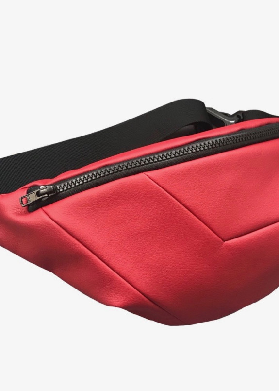 Бананка со строчкой красная Chee Изображение Бананка со строчкой красная Chee