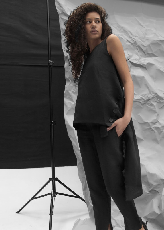 Топ удлиненный черный Асимметрия ICON MANIA  Изображение Топ удлиненный черный Асимметрия ICON MANIA