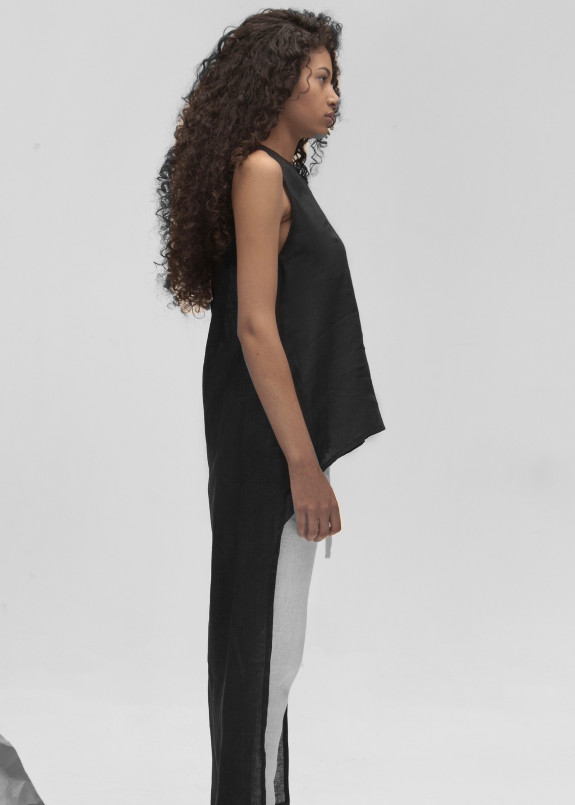 Топ с длинной спинкой черный ICON MANIA Изображение Топ с длинной спинкой черный ICON MANIA