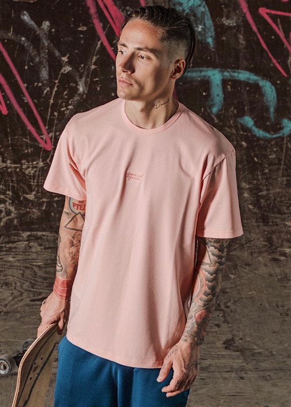 Футболка мужская розовая Small Logo Funk and Furious Изображение Футболка мужская розовая Small Logo Funk and Furious