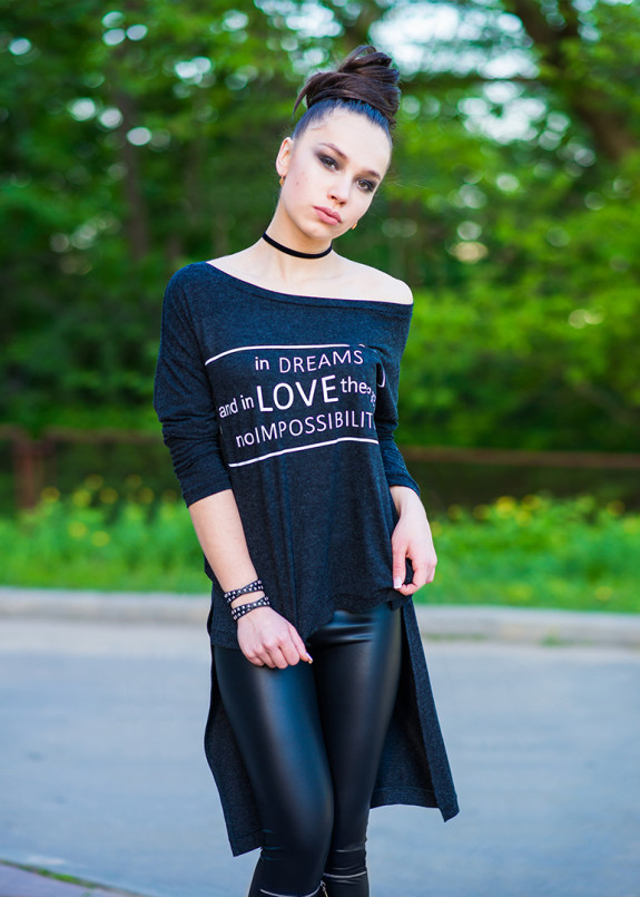 Туника асимметричная из тонкой ангоры с принтом темно-серая MARO Изображение Туника асимметричная из тонкой ангоры с принтом темно-серая MARO