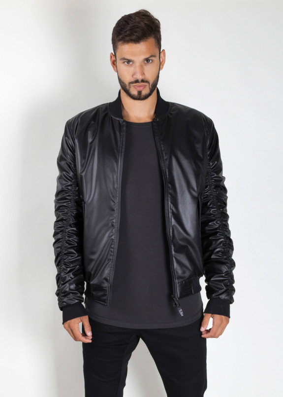 Бомбер с жатыми рукавами и пропиткой черный MFS BRAND Изображение Бомбер с жатыми рукавами и пропиткой черный MFS BRAND