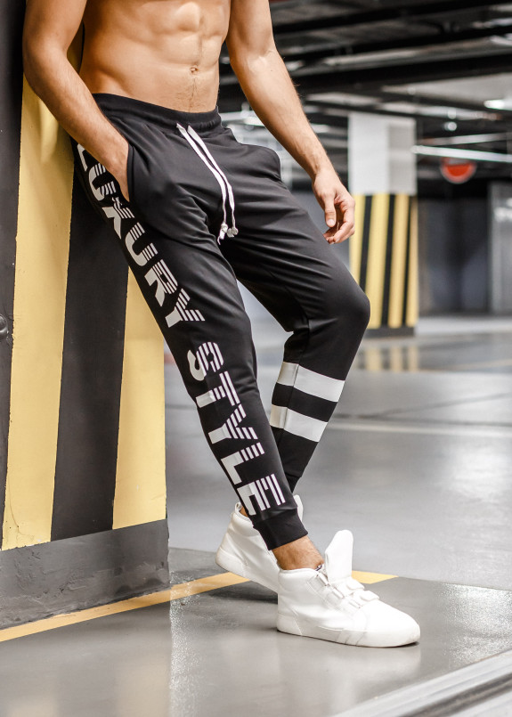 Спортивные штаны luxury style Изображение Спортивные штаны luxury style