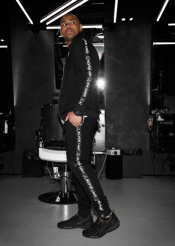 Худи с лампасами BLVCK LIMIT Изображение Худи с лампасами BLVCK LIMIT