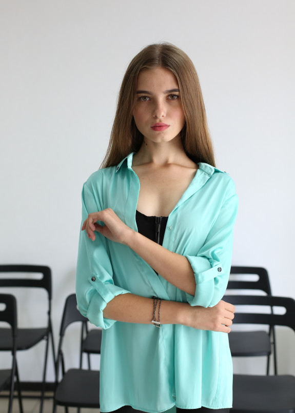 Рубашка шелковая с камнями Swarovski Maro Изображение Рубашка шелковая с камнями Swarovski Maro