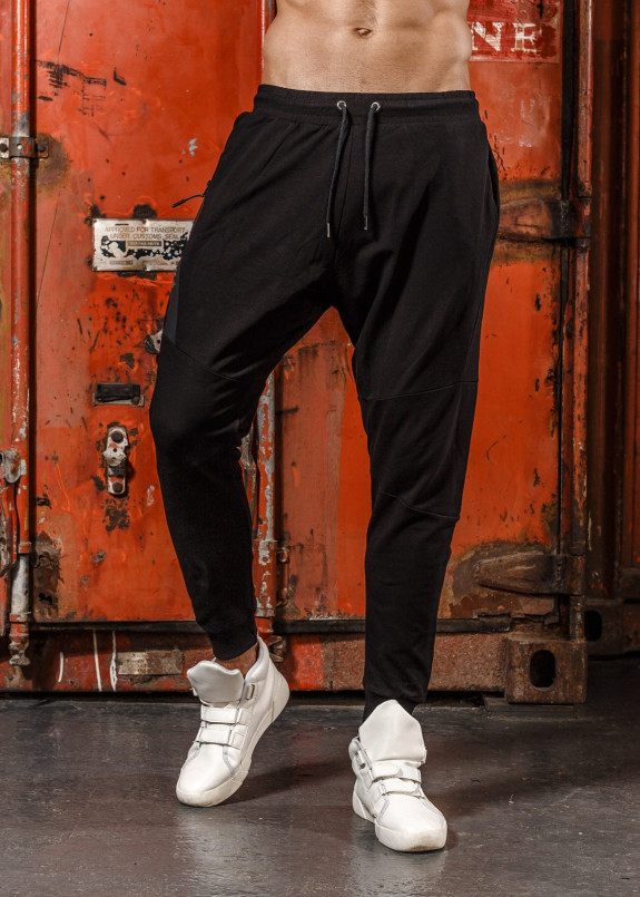 Изображение Спортивные штаны черные с вставками на карманах Mfstore