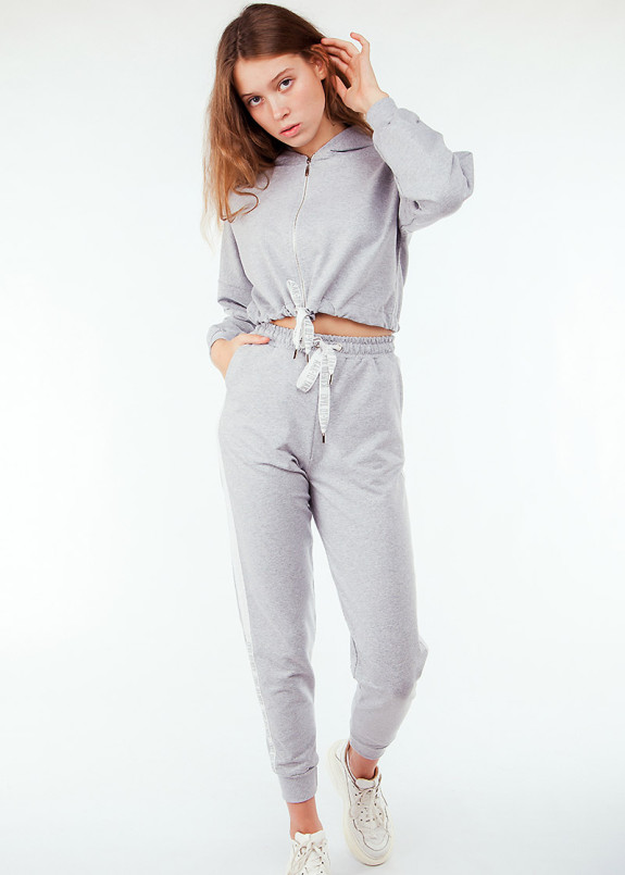 Костюм на завязках Изображение Костюм на завязках