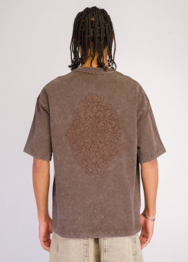 Оверсайз футболка виварена з вишивкою на спині коричнева MFStore Изображение Оверсайз футболка виварена з вишивкою на спині коричнева MFStore