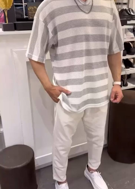 Футболка вільного крою в горизонтальну сіру полоску MFStore Изображение Футболка вільного крою в горизонтальну сіру полоску MFStore