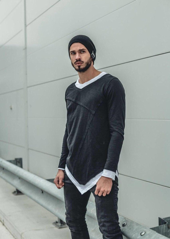 Ассиметричный лонгслив с белой вставкой Изображение Ассиметричный лонгслив с белой вставкой