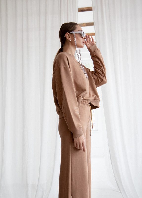 Костюм тройка с штанами клеш Изображение Костюм тройка с штанами клеш