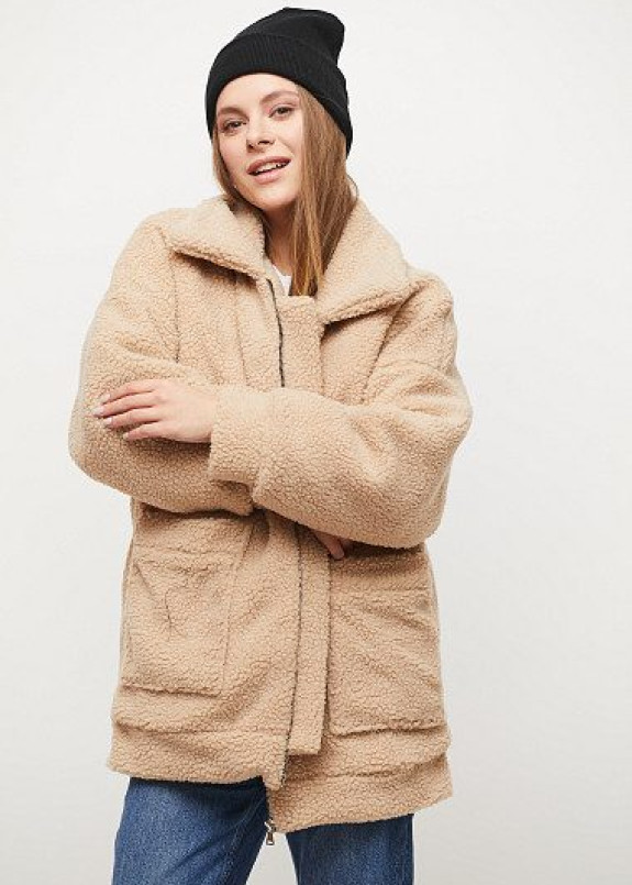 Женская шуба из искусственного меха Изображение Женская шуба из искусственного меха