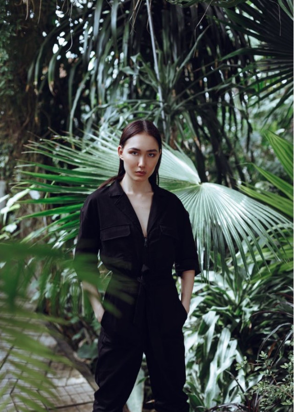 Комбинезон WORKWEAR STYLE Midnight черный She Black Limit Изображение Комбинезон WORKWEAR STYLE Midnight черный She Black Limit