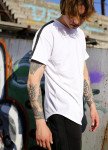 Изображение Футболка мужская белая удлиненная с лампасом Фриман Tur streetwear
