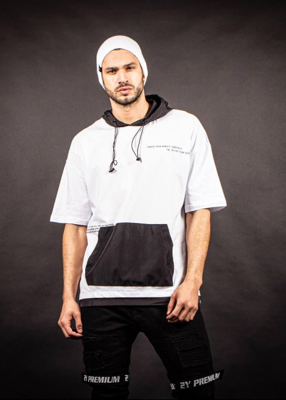 Футболка белая с черным с капюшоном MFStore Изображение Футболка белая с черным с капюшоном MFStore