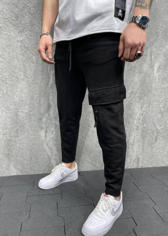 Брюки спортивные с накладным карманом на левой ноге MFStore Изображение Брюки спортивные с накладным карманом на левой ноге MFStore