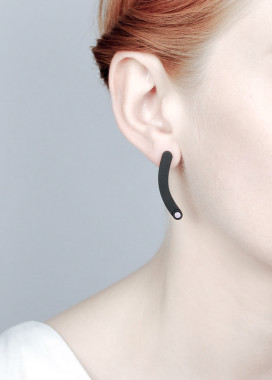 Сережки-гвоздики в виде палочки и кружочка Изображение Сережки-гвоздики в виде палочки и кружочка