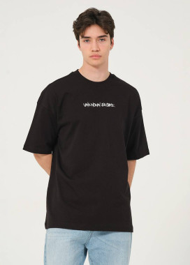 Футболка оверсайз з текстом на грудях чорна MFStore Изображение Футболка оверсайз з текстом на грудях чорна MFStore