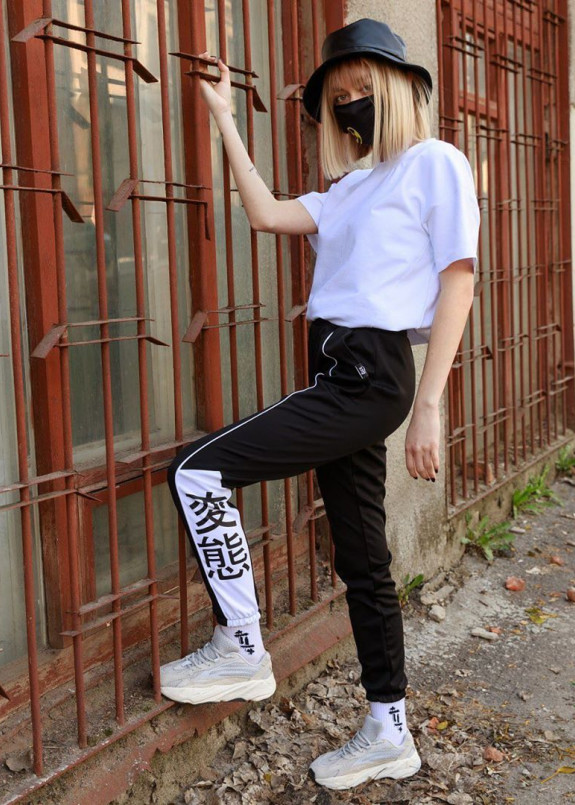 Спортивные штаны женские черные Крид Изображение Спортивные штаны женские черные Крид