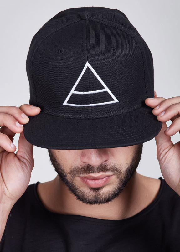 Снепбек с треугольником Mfs brand Изображение Снепбек с треугольником Mfs brand