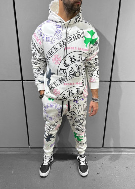 Костюм на флісі з кольоровими принтами білий MFStore Изображение Костюм на флісі з кольоровими принтами білий MFStore
