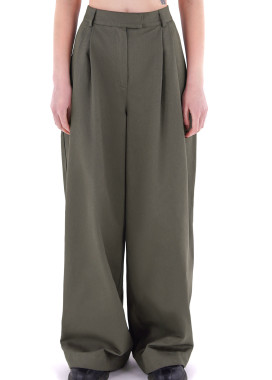 Брюки хакки свободного кроя Изображение Брюки хакки свободного кроя