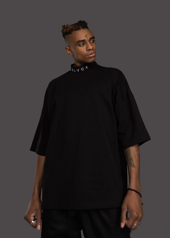 Футболки со стойкой Изображение Футболки со стойкой