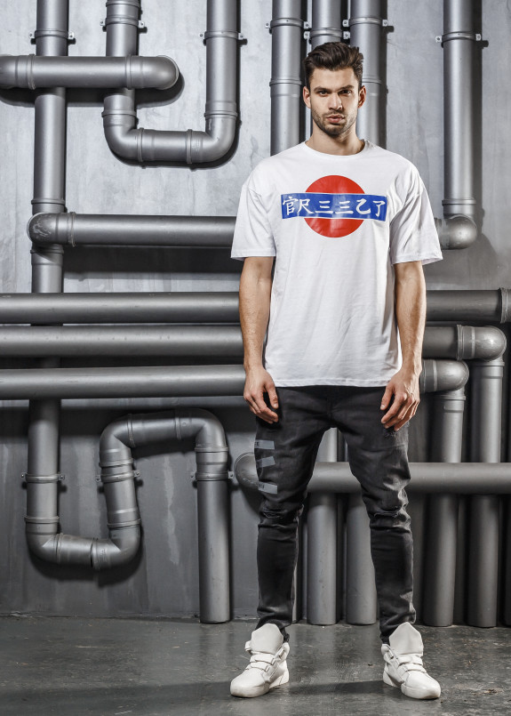 Футболка белая с кругом и иероглифами Mfstore Изображение Футболка белая с кругом и иероглифами Mfstore