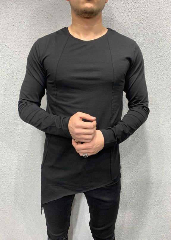 Ассиметричный черный демисезонный лонгслив Изображение Ассиметричный черный демисезонный лонгслив