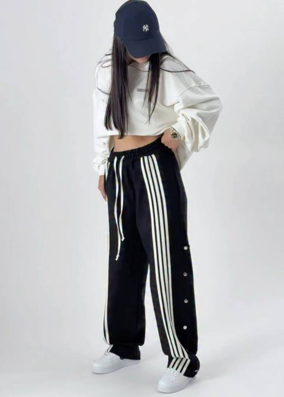 Стильні штани багі унісекс зі смужками і кнопками по бокам MFStore Изображение Стильні штани багі унісекс зі смужками і кнопками по бокам MFStore