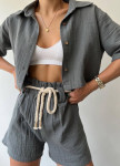 Костюм вільного крою жіночий з шортами і рубашкою сірий MFStore Изображение Костюм вільного крою жіночий з шортами і рубашкою сірий MFStore