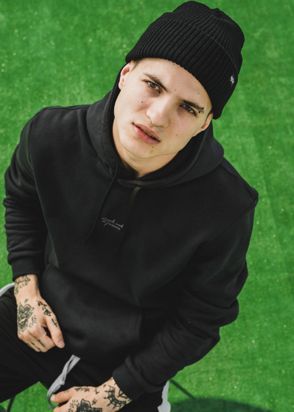 Шапка классик черная Изображение Шапка классик черная