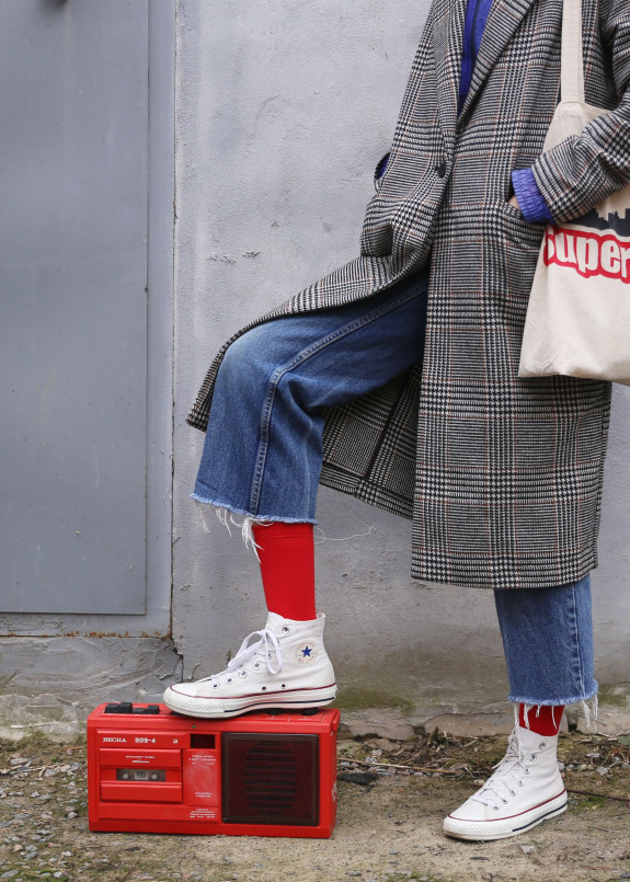 Красные базовые носки Изображение Красные базовые носки