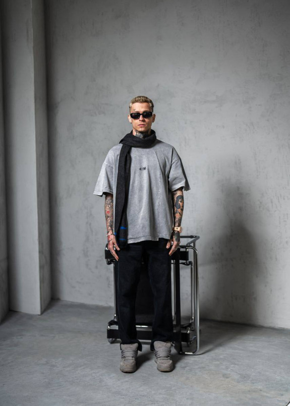 Модна футболка оверсайз виварена світло-сіра MFStore Изображение Модна футболка оверсайз виварена світло-сіра MFStore