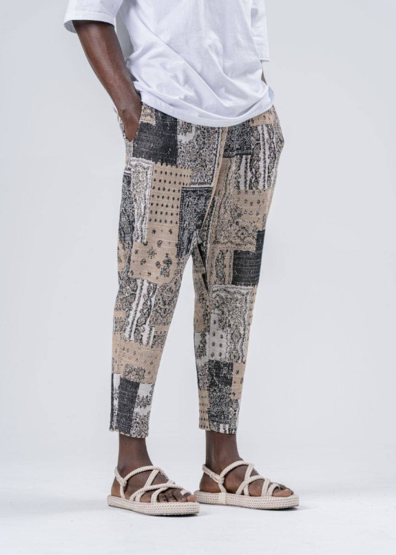 Стильні штани вільного крою пудрового кольору з малюнками MFStore Изображение Стильні штани вільного крою пудрового кольору з малюнками MFStore