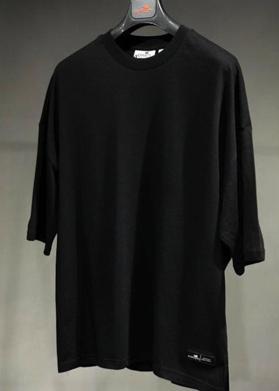 Футболка со звездой на спине MFStore Изображение Футболка со звездой на спине MFStore