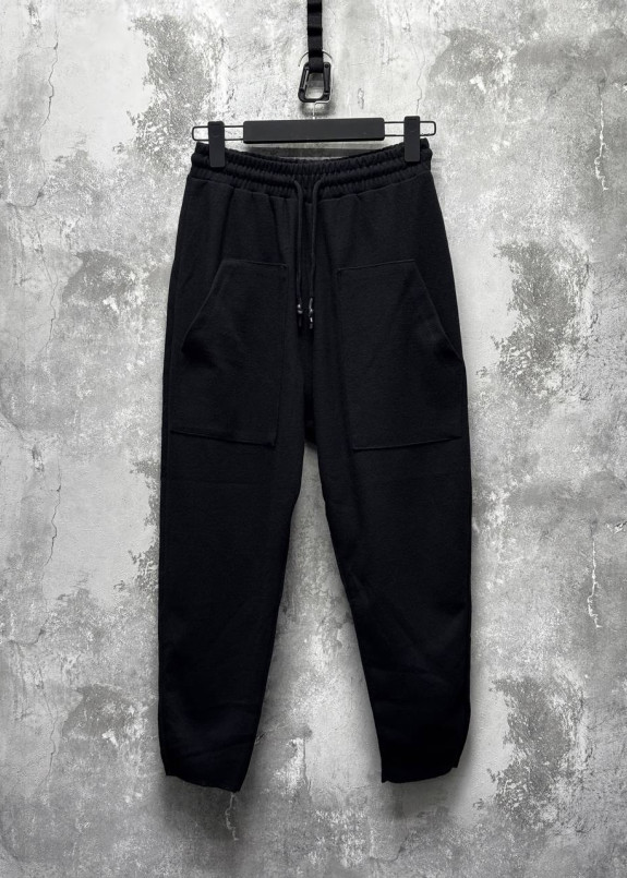 Штани чорні вільного крою з накладними карманами MFStore Изображение Штани чорні вільного крою з накладними карманами MFStore