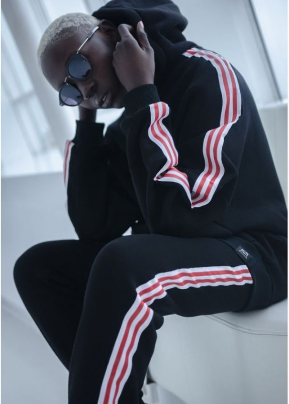 Худи женское Sport с лампасами черное Изображение Худи женское Sport с лампасами черное