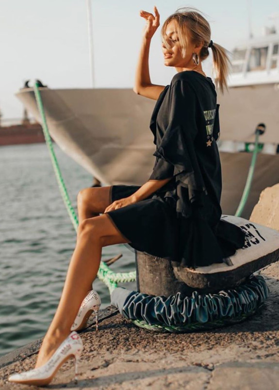Платье черное Stars can't Street style Изображение Платье черное Stars can't Street style