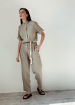 Льняной серый комбинезон свободного кроя Изображение Льняной серый комбинезон свободного кроя
