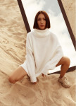 Свитер женский OVERSIZE - белый Изображение Свитер женский OVERSIZE - белый