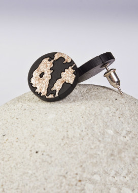 Гвоздики в виде круга с золотыми вставками Изображение Гвоздики в виде круга с золотыми вставками